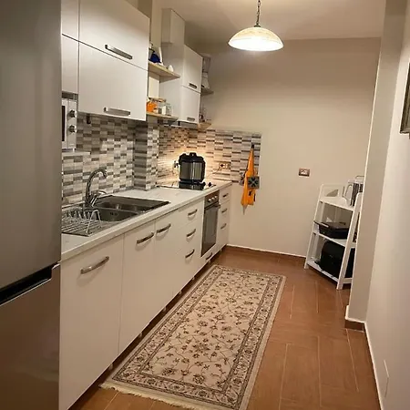 شقة Oasis In The Heart Of تيرانا